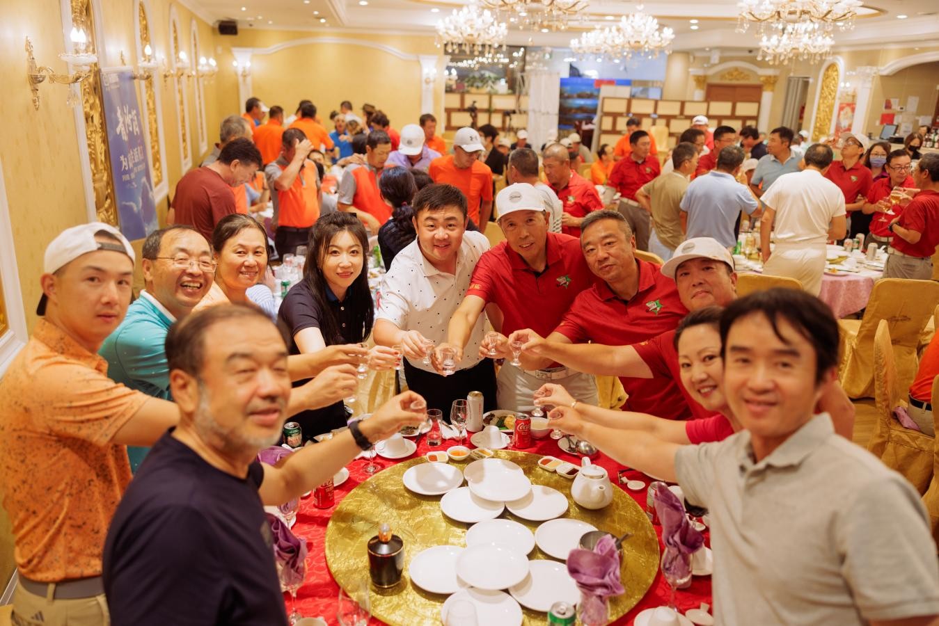紧张情节连连上演，豪取胜利豪情激昂漂亮